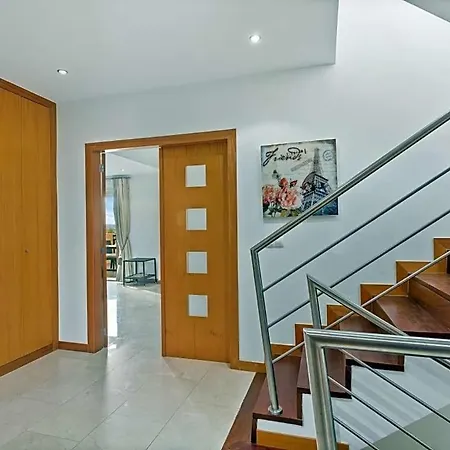 Appartement Sleeps 6 With Pool Air Con And Wifi Vilamoura