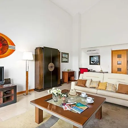 Sleeps 6 With Pool Air Con And Wifi Vilamoura
